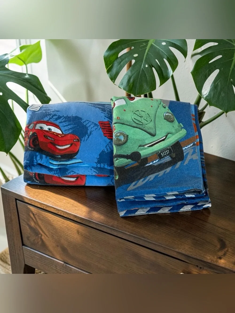 Disney Pixar Cars 2 WGP Lightning McQueen Set Twin Fitted Sheet & Pillowcase